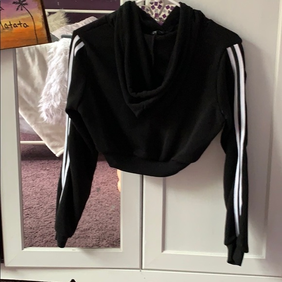 cropped hoodie - Picture 2 of 3